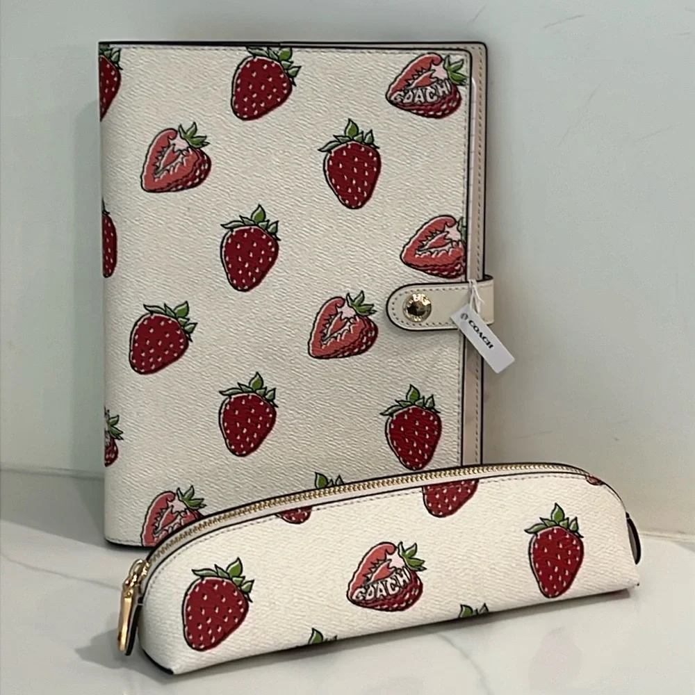 Cute.🍓Coach🍓Notebook &✏️✏️Case. - Picture 14 of 16